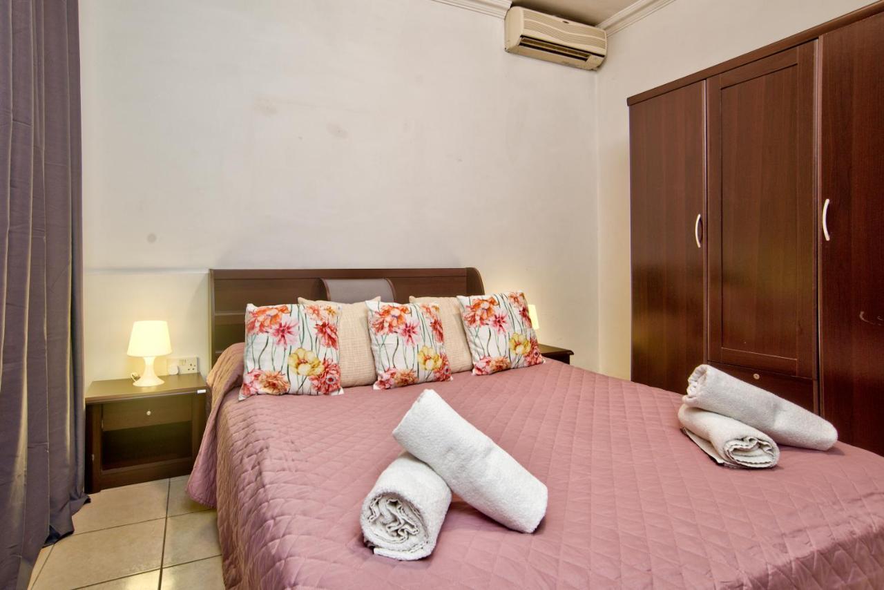 Morina Court - St Julians Seaside Bliss Apartments And Penthouse By Shortletsmalta Saint Julian's Екстериор снимка