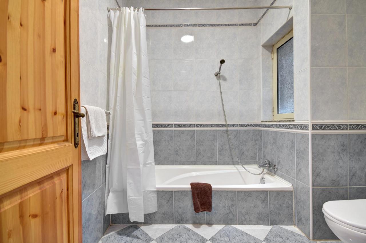 Morina Court - St Julians Seaside Bliss Apartments And Penthouse By Shortletsmalta Saint Julian's Екстериор снимка